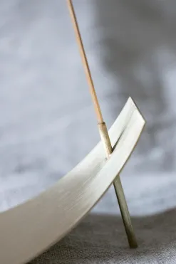 Hot APFR Brass Incense Stand