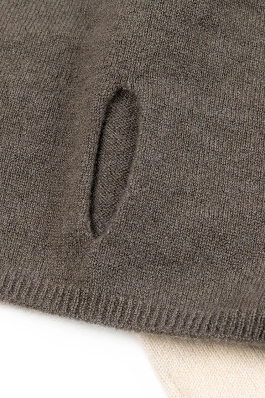 Hot Evam Eva Cashmere Cap in 2 Color Choices