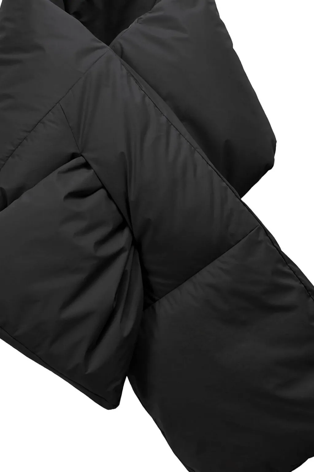 Online Veilance Conduit Down Scarf - Black