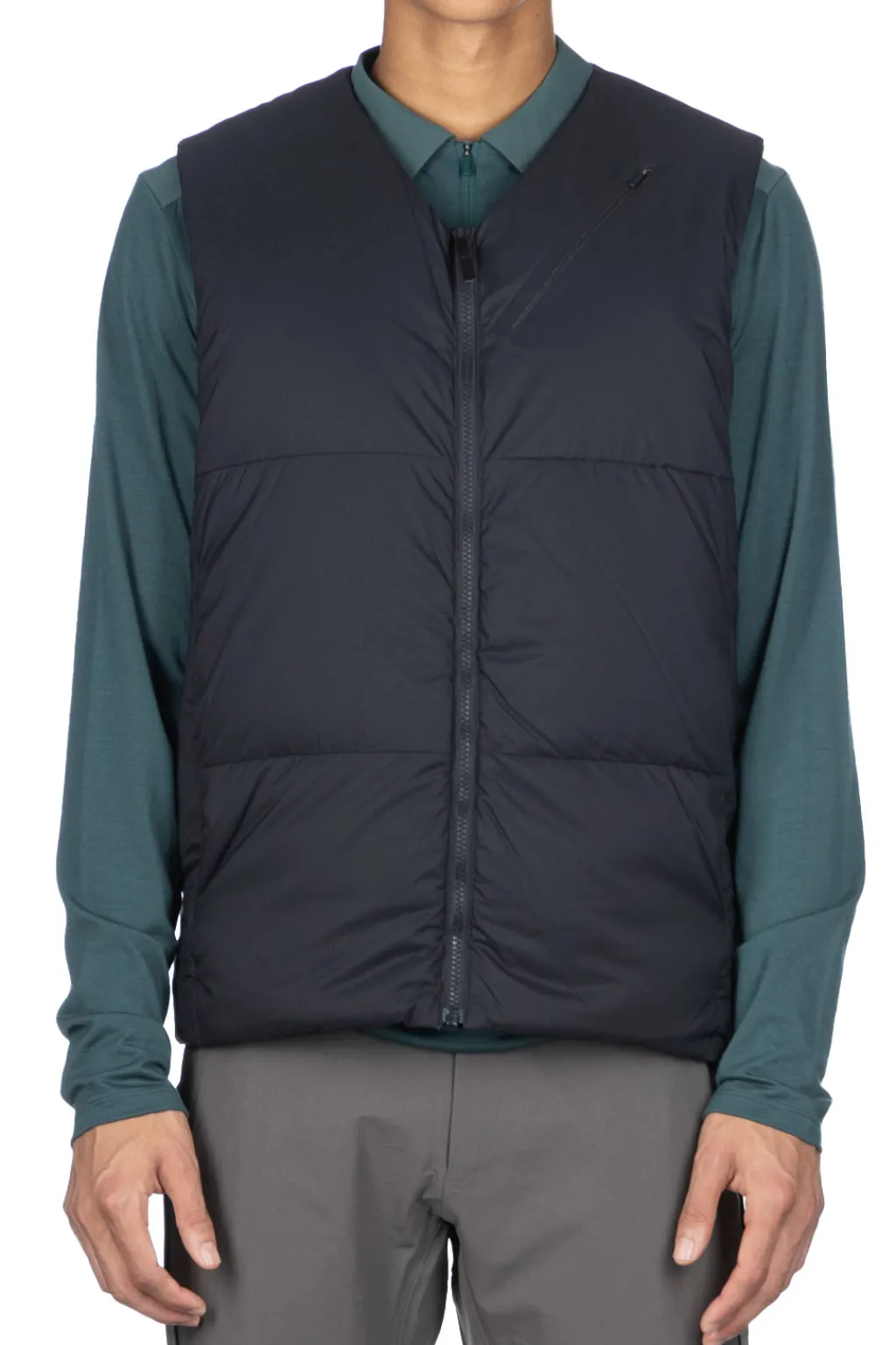 Best Veilance Conduit Down Vest Men's - Black
