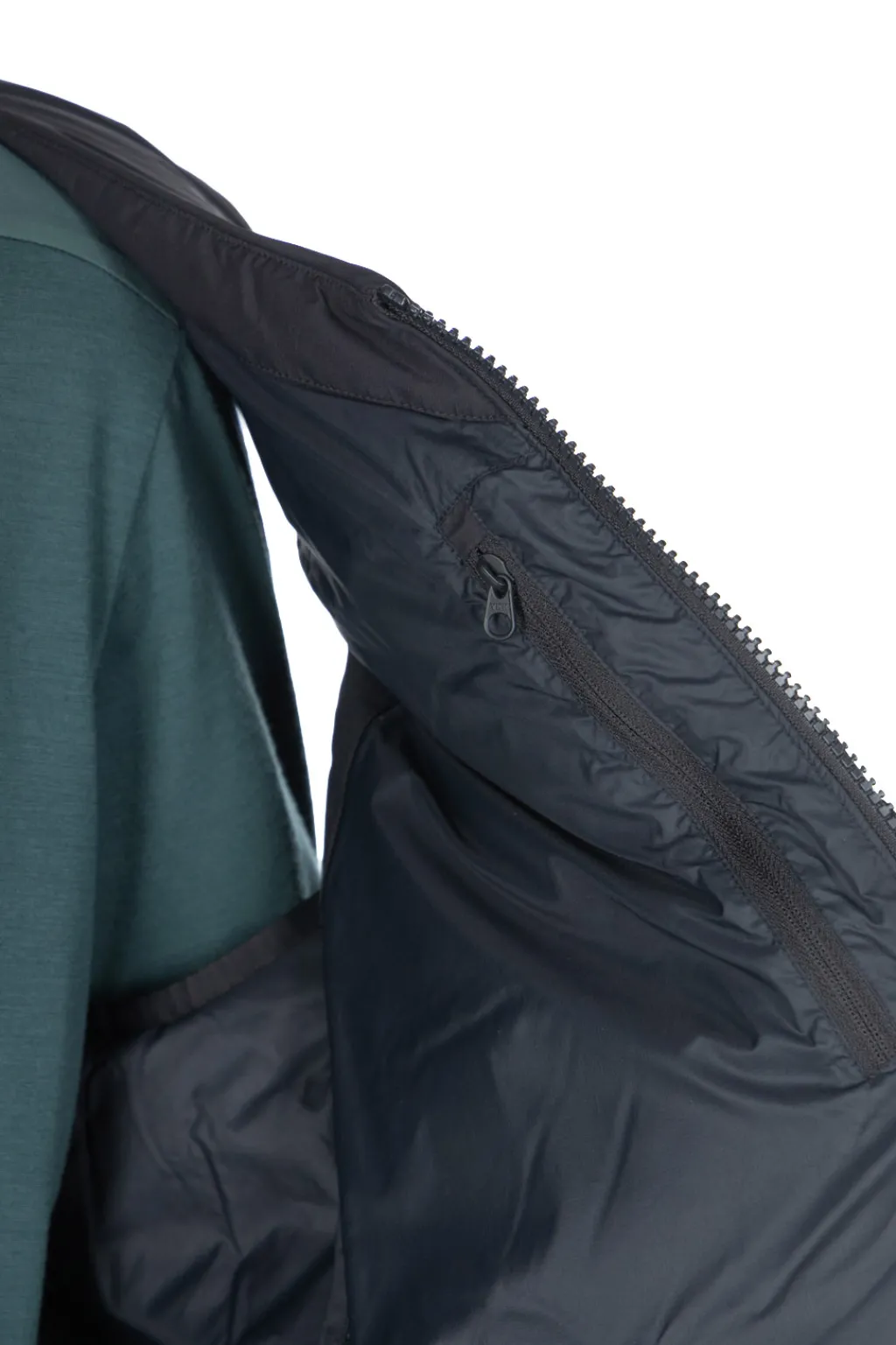 Best Veilance Conduit Down Vest Men's - Black