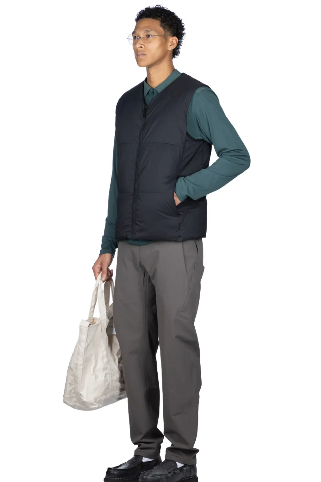 Best Veilance Conduit Down Vest Men's - Black