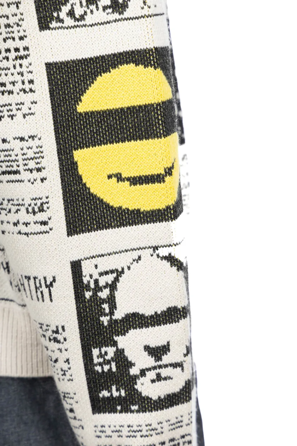 Fashion Kapital 8G Knit NEWSPAPER Crew Sweater (KOUNTRY NEWS) - Natural
