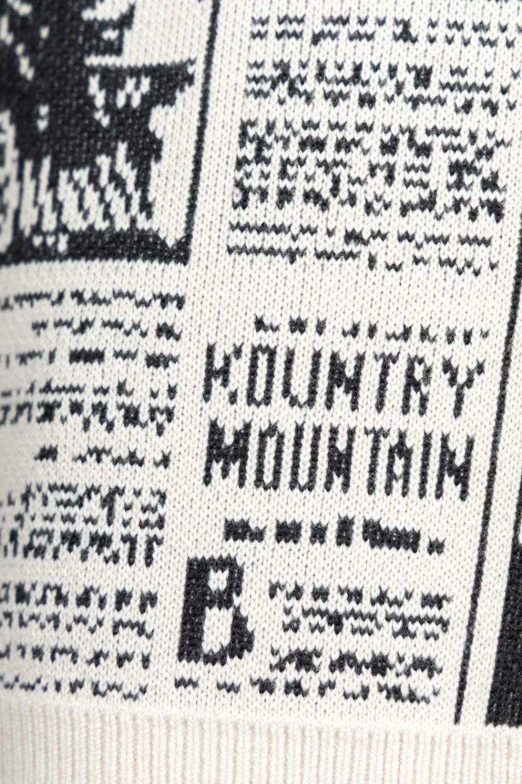 Fashion Kapital 8G Knit NEWSPAPER Crew Sweater (KOUNTRY NEWS) - Natural
