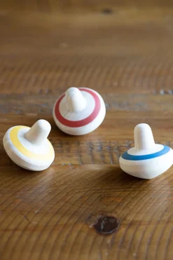 Fashion Kumamoto Wood Works Hand Spinning Top in 3 Colour Choices