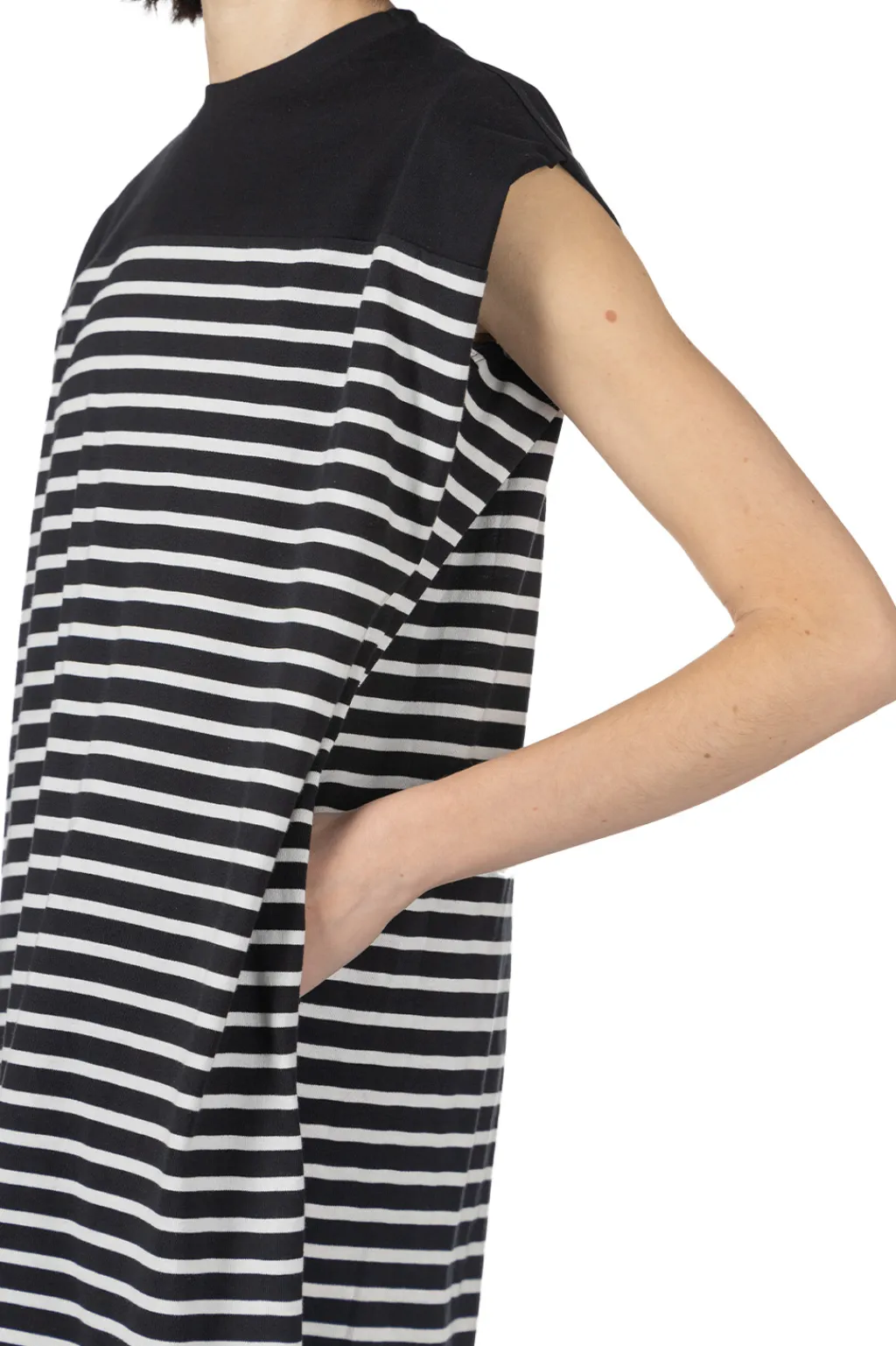 Clearance Manon In Tuck Sleeve Border Dress - Black