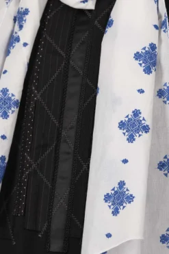 Best Engineered Garments Long Scarf - White CP Crest Embroidery Sheeting