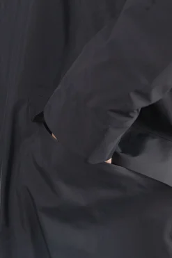 Best Veilance Monitor Down Coat - Black
