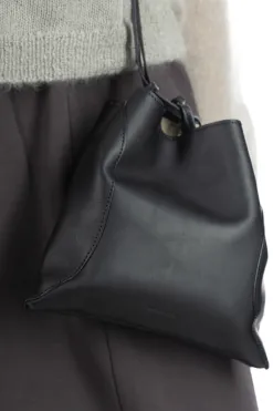 Fashion MARROW LEATHER Pillow - Black