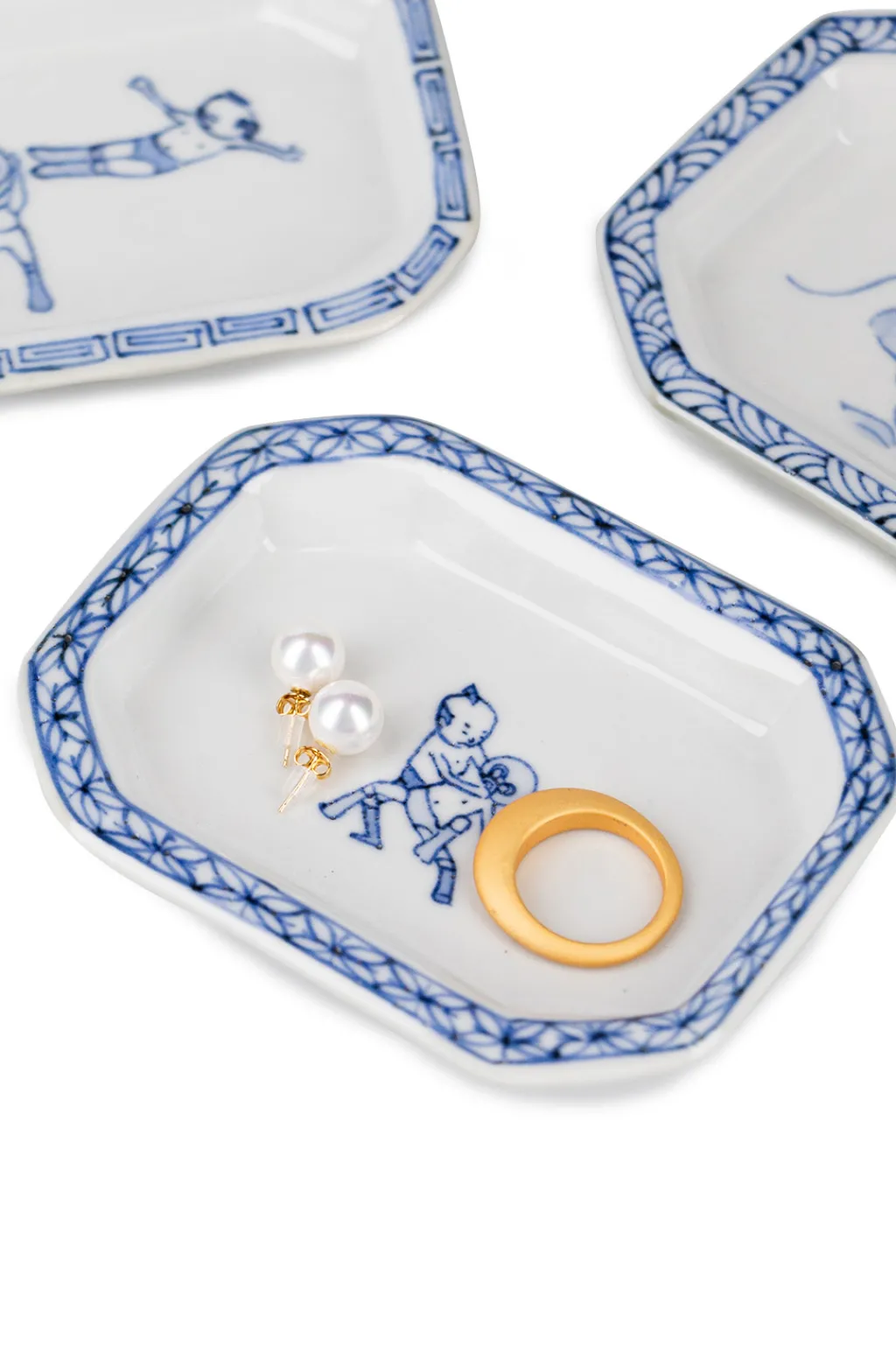 Hot Motif Ceramic and Art Rectangle Small Plate - Drop Kick