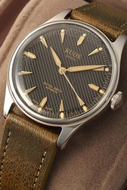 Sale KUOE Watch ROYAL SMITH 90-006 - Silver Case Black Dial Vintage Green Strap