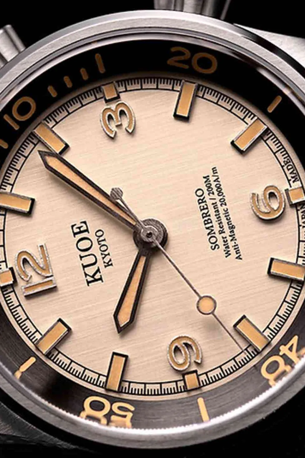 Clearance KUOE Watch SOMBRERO 90-011 - 38mm - Ivory Linen Textured Dial - Flat-Link