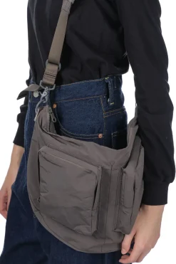 Clearance amiacalva Split Yarn Bodybag - Grey