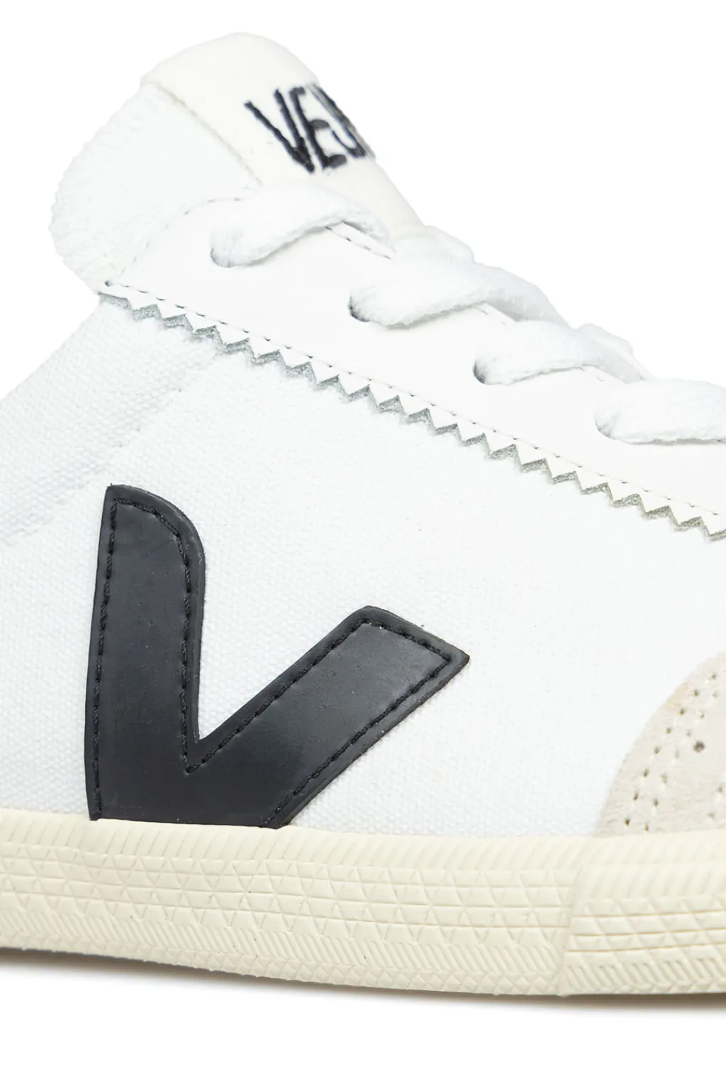 Outlet VEJA Volley Canvas - White x Black